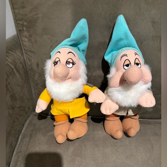 Disney Other - Pair of Disney Dwarves Bashful and Sleepy 8” Plush